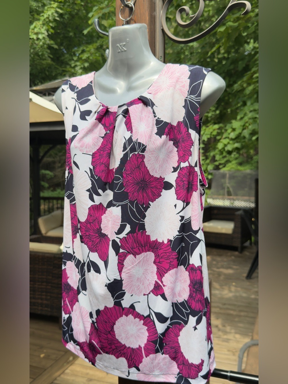 • 🌸 Jones New York Signature Floral Sleeveless Top | Size Large - Picture 4 of 10
